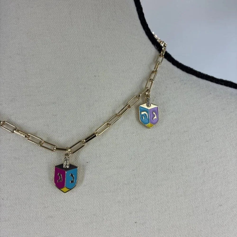BaubleBar celebrate holiday